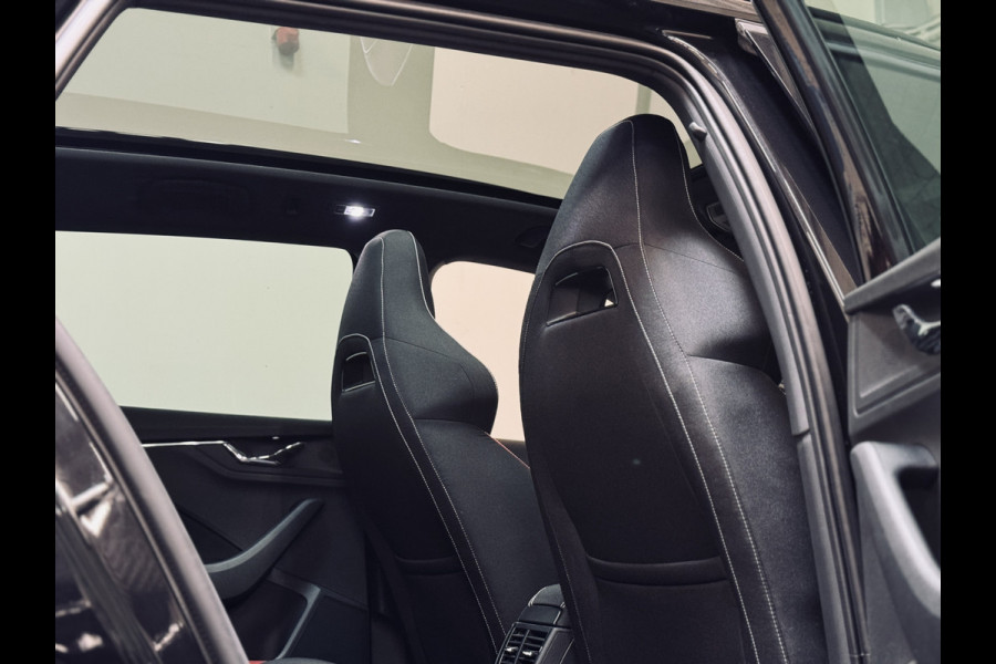 Škoda Kamiq 1.5 TSI ACT Monte Carlo | Panorama | TravelAss. | Camera