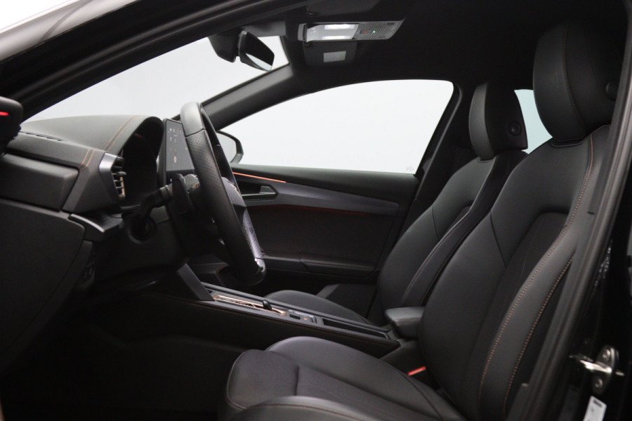 CUPRA Formentor 1.5 TSI e-Hybrid 204 PK Business PHEV, Stuur-Startknop, Keyless, 360 Camera, Adap. Cruise Control, Winterpakket