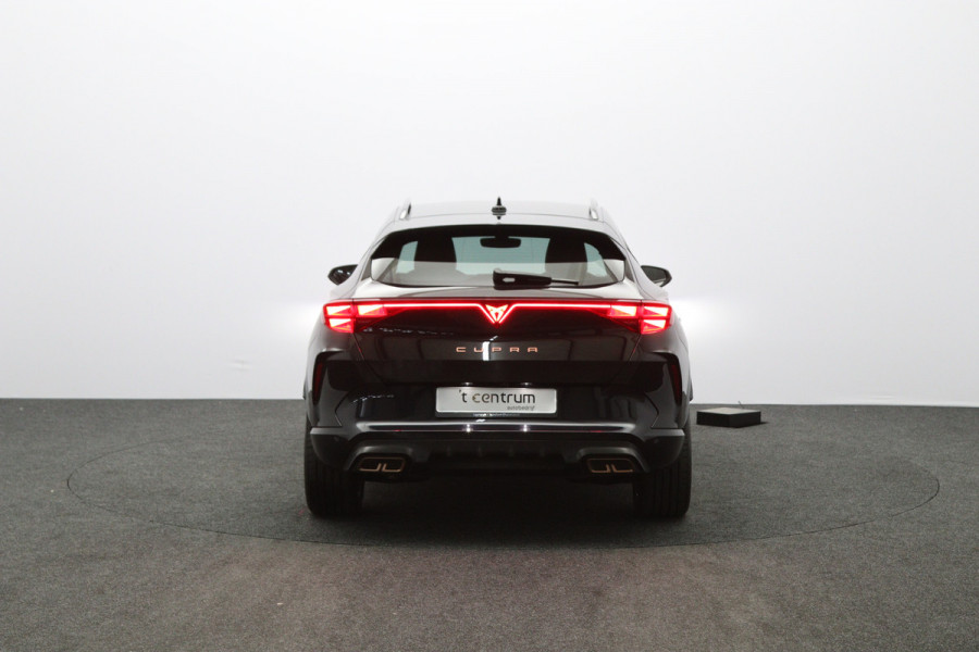 CUPRA Formentor 1.5 TSI e-Hybrid 204 PK Business PHEV, Stuur-Startknop, Keyless, 360 Camera, Adap. Cruise Control, Winterpakket