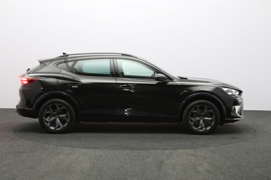 CUPRA Formentor 1.5 TSI e-Hybrid 204 PK Business PHEV, Stuur-Startknop, Keyless, 360 Camera, Adap. Cruise Control, Winterpakket
