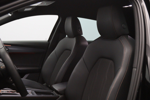 CUPRA Formentor 1.5 TSI e-Hybrid 204 PK Business PHEV, Stuur-Startknop, Keyless, 360 Camera, Adap. Cruise Control, Winterpakket