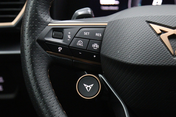 CUPRA Formentor 1.5 TSI e-Hybrid 204 PK Business PHEV, Stuur-Startknop, Keyless, 360 Camera, Adap. Cruise Control, Winterpakket