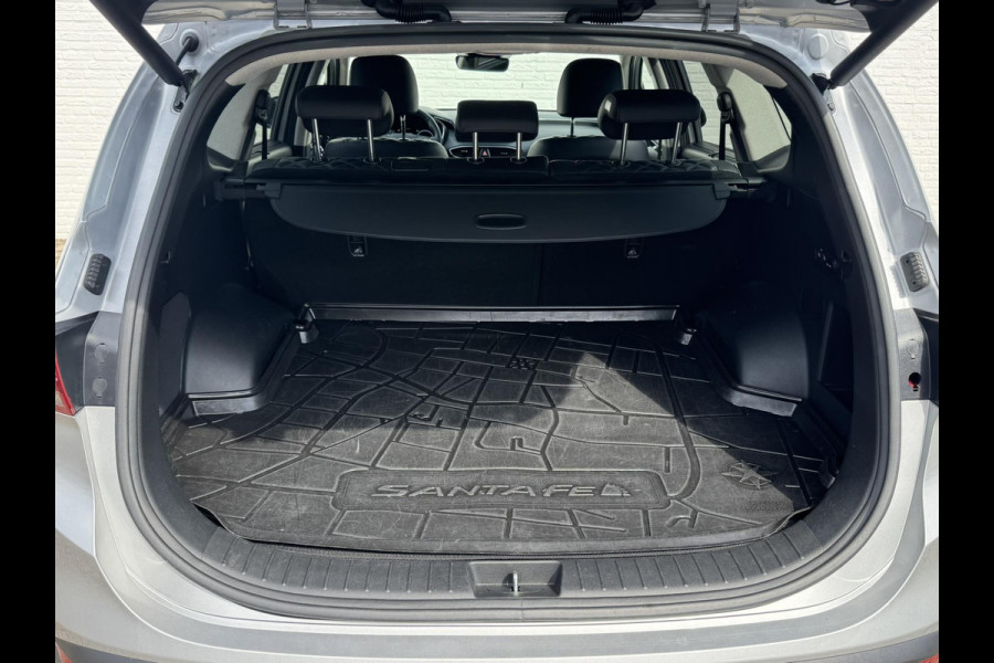 Hyundai Santa Fe 1.6 T-GDI PHEV Premium Adaptive cruise Climate Leder+Stoelventilatie/-verwarming Stuurverwarming Apple/ Android