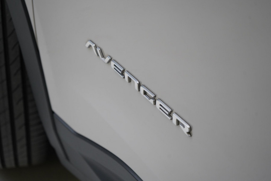Jeep Avenger 1.2 Longitude | Navigatie | Climate control | Adapt. cruise | Stuurverwarming