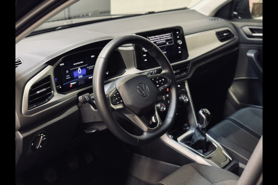 Volkswagen T-Roc 1.0 TSI Life | Camera | CarPlay | ACC