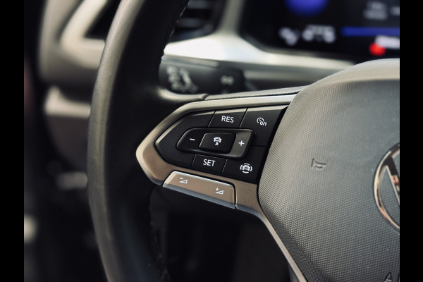Volkswagen T-Roc 1.0 TSI Life | Camera | CarPlay | ACC