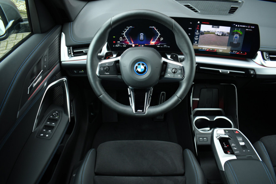 BMW X1 xDrive25e M-Sport ACC HUD E-zetels 360-cam Shadowline