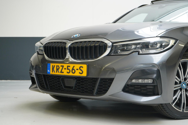 BMW 3 Serie Touring 330e High Executive | SoH 90% | Panoramadak | Trekhaak | Memory | Stuurverwarming | Carplay | Stoelverwarming