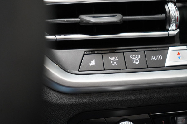 BMW 3 Serie Touring 330e High Executive | SoH 90% | Panoramadak | Trekhaak | Memory | Stuurverwarming | Carplay | Stoelverwarming