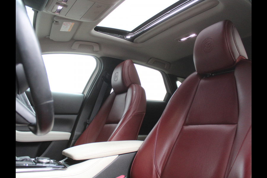 Mazda CX-30 2.0 e-SkyActiv-X M Hybrid 100th Anniversary Ed. CLIMATE | ADAPCRUISE | HEAD-UP | 360CAMERA | STOELMEM | STUUR/STOELVERW | DAB |