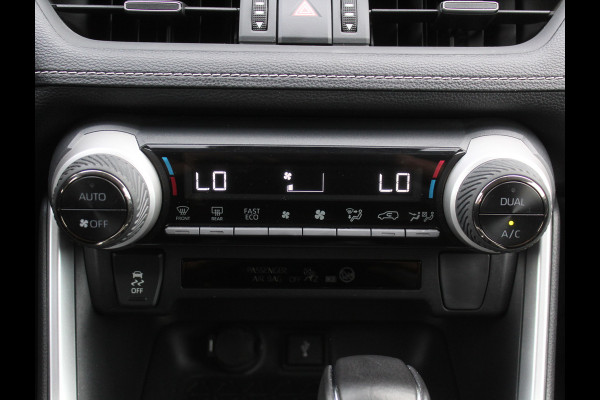 Toyota RAV4 2.5 Hybrid Dynamic CLIMATE | ADAPCRUISE | NAVI | CARPLAY | DAB | LED | CAMERA | ELECAKLEP | LMV18