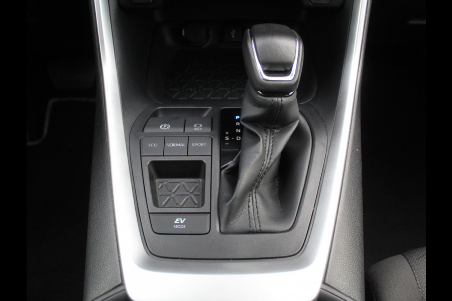 Toyota RAV4 2.5 Hybrid Dynamic CLIMATE | ADAPCRUISE | NAVI | CARPLAY | DAB | LED | CAMERA | ELECAKLEP | LMV18