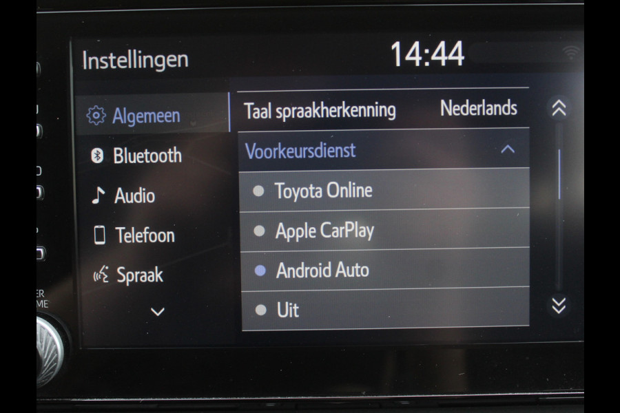 Toyota RAV4 2.5 Hybrid Dynamic CLIMATE | ADAPCRUISE | NAVI | CARPLAY | DAB | LED | CAMERA | ELECAKLEP | LMV18