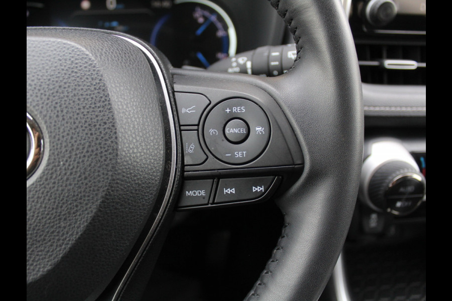 Toyota RAV4 2.5 Hybrid Dynamic CLIMATE | ADAPCRUISE | NAVI | CARPLAY | DAB | LED | CAMERA | ELECAKLEP | LMV18