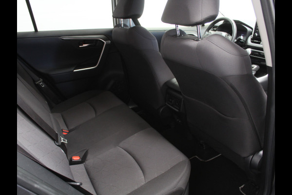 Toyota RAV4 2.5 Hybrid Dynamic CLIMATE | ADAPCRUISE | NAVI | CARPLAY | DAB | LED | CAMERA | ELECAKLEP | LMV18