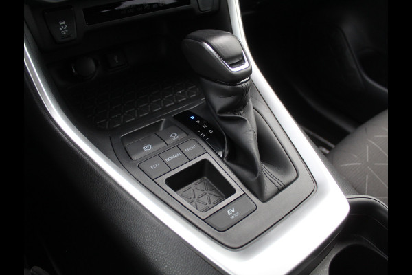 Toyota RAV4 2.5 Hybrid Dynamic CLIMATE | ADAPCRUISE | NAVI | CARPLAY | DAB | LED | CAMERA | ELECAKLEP | LMV18
