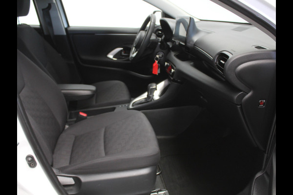 Toyota Yaris 1.5 Hybrid 115 Comfort CLIMATE | CAMERA | ADAPCRUISE | CARPLAY | DAB | LED