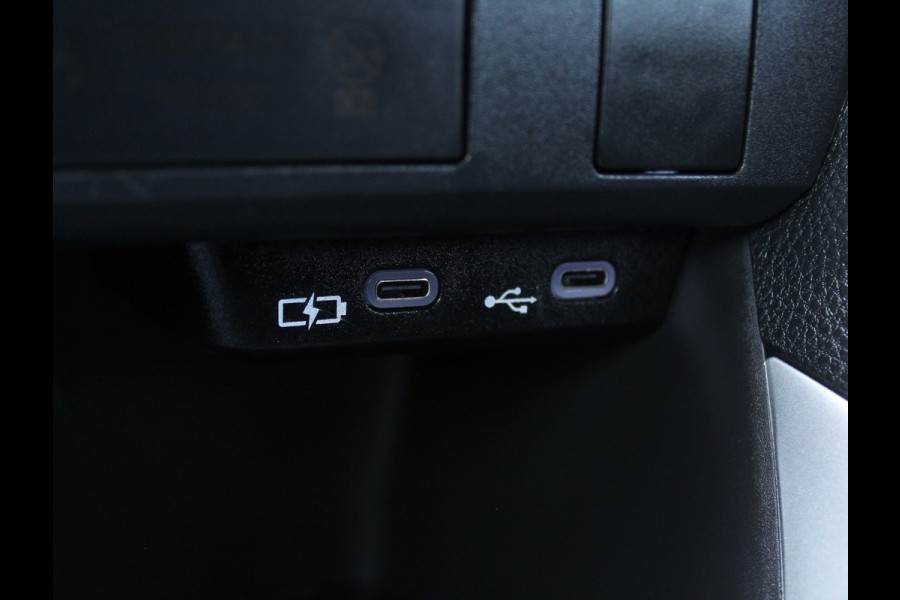 Toyota Yaris 1.5 Hybrid 115 Comfort CLIMATE | CAMERA | ADAPCRUISE | CARPLAY | DAB | LED