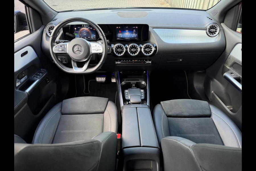 Mercedes-Benz B-Klasse 250 e AMG Line 18''/Dodehoek/Camera/Navigatie/Sfeerverlichting/PDC/Stoelverwarming