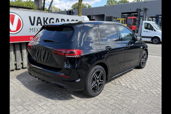 Mercedes-Benz B-Klasse 250 e AMG Line 18''/Dodehoek/Camera/Navigatie/Sfeerverlichting/PDC/Stoelverwarming