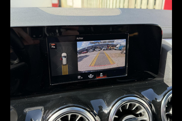 Mercedes-Benz B-Klasse 250 e AMG Line 18''/Dodehoek/Camera/Navigatie/Sfeerverlichting/PDC/Stoelverwarming
