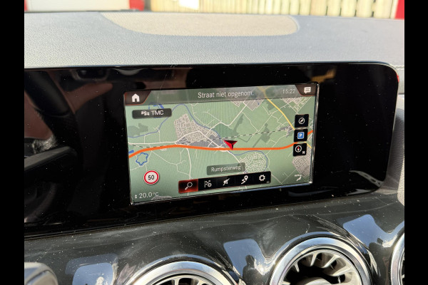 Mercedes-Benz B-Klasse 250 e AMG Line 18''/Dodehoek/Camera/Navigatie/Sfeerverlichting/PDC/Stoelverwarming