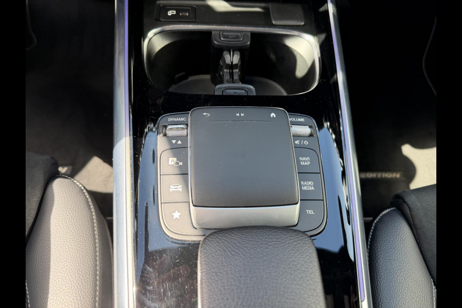 Mercedes-Benz B-Klasse 250 e AMG Line 18''/Dodehoek/Camera/Navigatie/Sfeerverlichting/PDC/Stoelverwarming