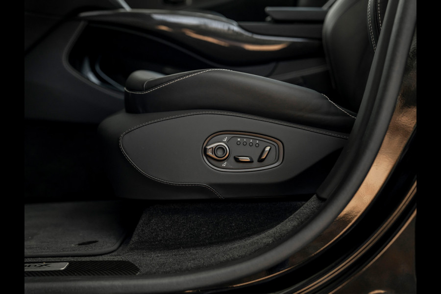 Aston Martin DBX 707 4.0 V8 | Veel carbon! | Alcantara interieur | NL-auto | Premium audio