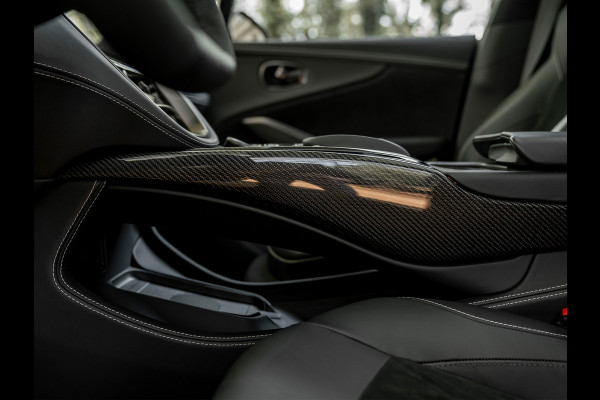 Aston Martin DBX 707 4.0 V8 | Veel carbon! | Alcantara interieur | NL-auto | Premium audio