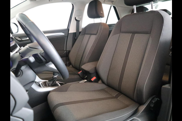 Volkswagen T-Roc 1.5 TSI Life Edition | Private lease vanaf €590 |150 pk Automaat (DSG) | Verlengde garantie | Navigatie via App | Parkeersensoren (Park assist) | Achteruitrijcamera | Full LED koplampen | Keyless |