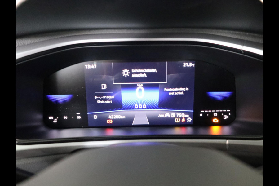 Volkswagen T-Roc 1.5 TSI Life Edition | Private lease vanaf €590 |150 pk Automaat (DSG) | Verlengde garantie | Navigatie via App | Parkeersensoren (Park assist) | Achteruitrijcamera | Full LED koplampen | Keyless |