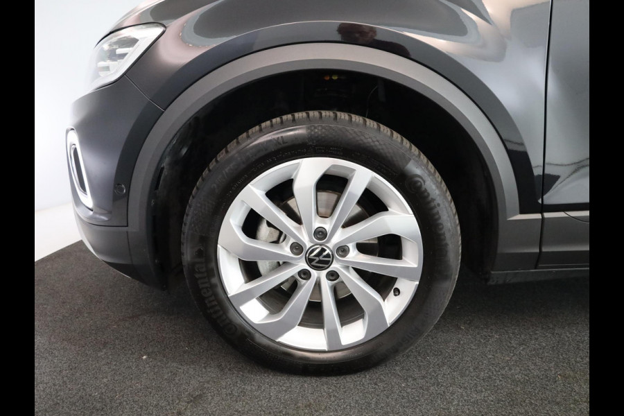 Volkswagen T-Roc 1.5 TSI Life Edition | Private lease vanaf €590 |150 pk Automaat (DSG) | Verlengde garantie | Navigatie via App | Parkeersensoren (Park assist) | Achteruitrijcamera | Full LED koplampen | Keyless |