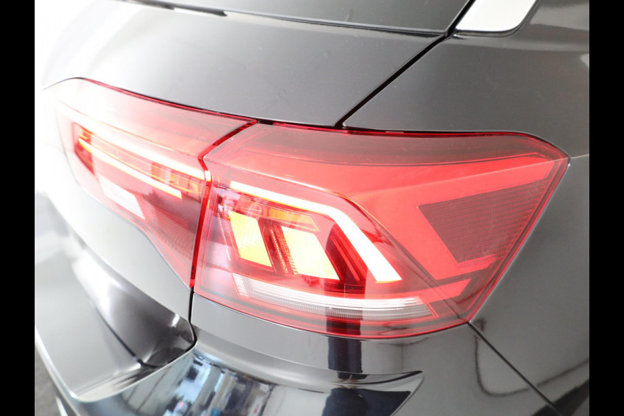 Volkswagen T-Roc 1.5 TSI Life Edition | Private lease vanaf €590 |150 pk Automaat (DSG) | Verlengde garantie | Navigatie via App | Parkeersensoren (Park assist) | Achteruitrijcamera | Full LED koplampen | Keyless |