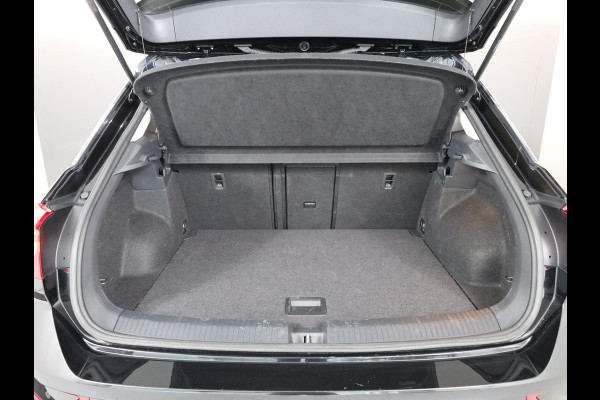 Volkswagen T-Roc 1.5 TSI Life Edition | Private lease vanaf €590 |150 pk Automaat (DSG) | Verlengde garantie | Navigatie via App | Parkeersensoren (Park assist) | Achteruitrijcamera | Full LED koplampen | Keyless |