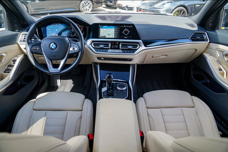 BMW 3-serie 320i High Executive Edition | LED | Luxe Leder | Stoelverwarming | PDC | Cruise control |