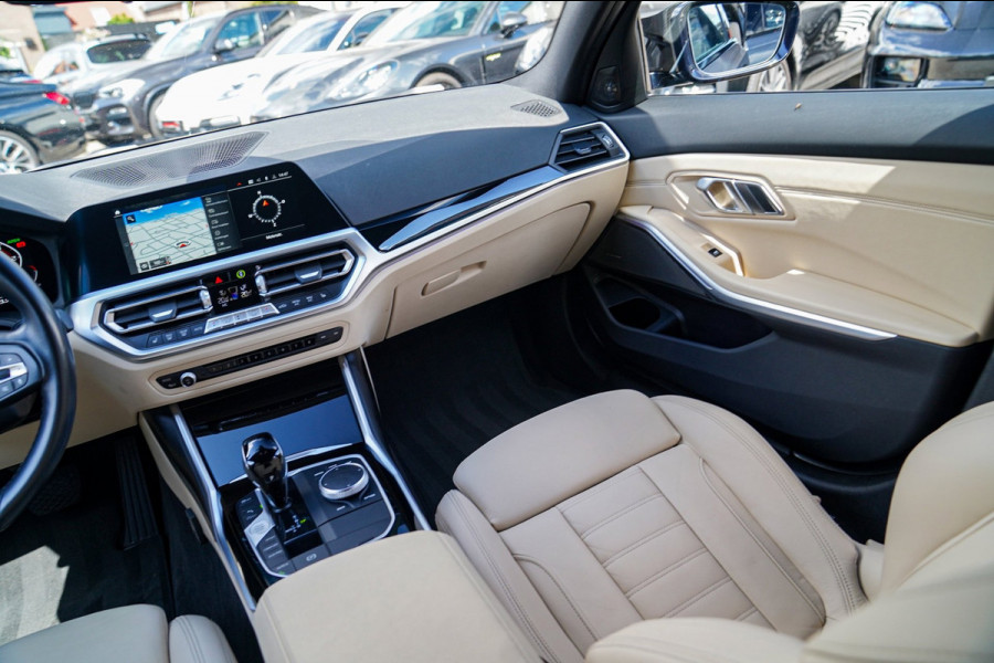 BMW 3-serie 320i High Executive Edition | LED | Luxe Leder | Stoelverwarming | PDC | Cruise control |