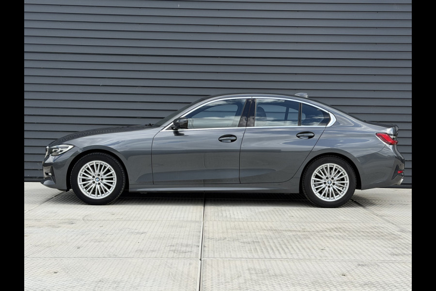 BMW 3-serie 320i Executive Edition 184 PK | Automaat | Navi | Stoelverwarming | Climate | Trekhaak