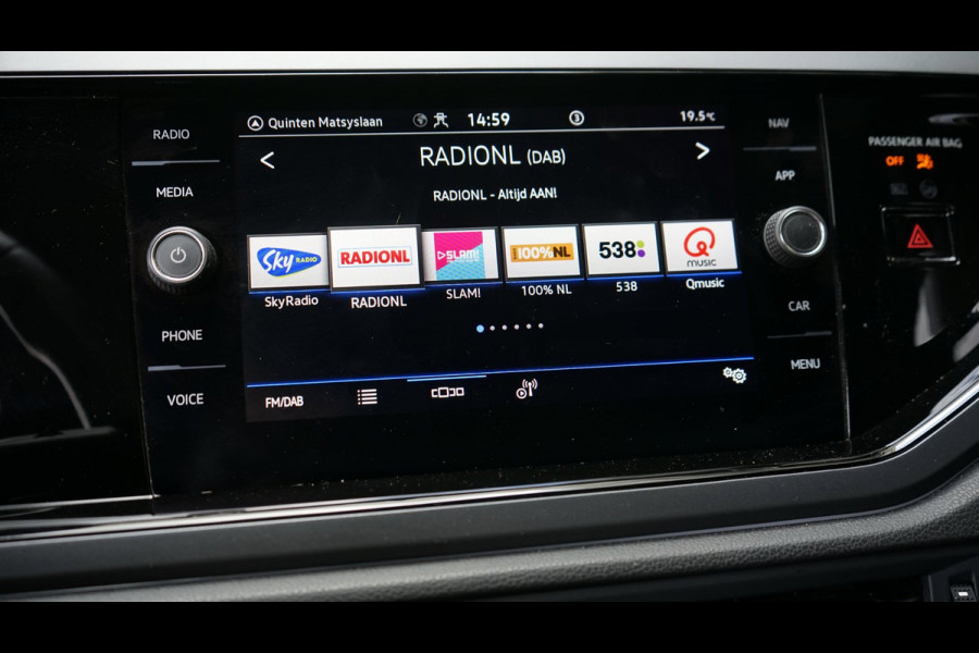Volkswagen Polo 1.0 TSI R-Line AUTOMAAT |CAMERA|CARPLAY|CLIMA|DAB|IQ LIGHT|NAVIGATIE|VIRTUEEL|STOELVERWARMING