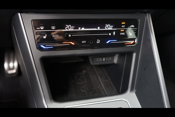 Volkswagen Polo 1.0 TSI R-Line AUTOMAAT |CAMERA|CARPLAY|CLIMA|DAB|IQ LIGHT|NAVIGATIE|VIRTUEEL|STOELVERWARMING