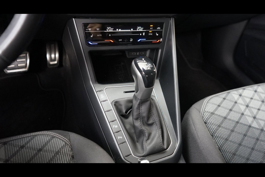 Volkswagen Polo 1.0 TSI R-Line AUTOMAAT |CAMERA|CARPLAY|CLIMA|DAB|IQ LIGHT|NAVIGATIE|VIRTUEEL|STOELVERWARMING