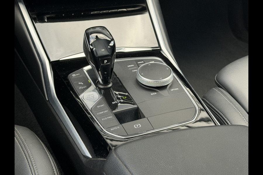 BMW 3-serie 320i Executive Edition 184 PK | Automaat | Navi | Stoelverwarming | Climate | Trekhaak