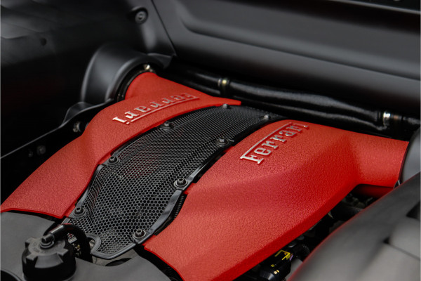 Ferrari F8 Tributo 3.9 V8 HELE BTW **Drivers Display/Carbon Bucket/Full PPF/Novitec**