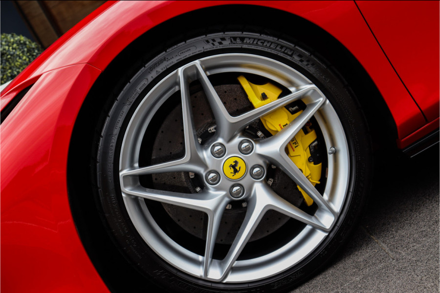 Ferrari F8 Tributo 3.9 V8 HELE BTW **Drivers Display/Carbon Bucket/Full PPF/Novitec**