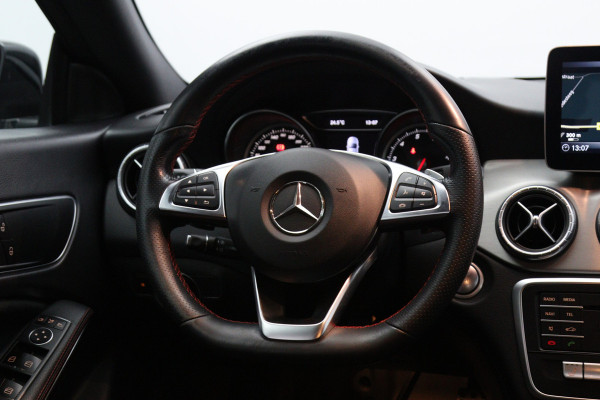 Mercedes-Benz CLA-Klasse 180 123 PK Automaat Ambition AMG-Line, Keyless, Navigatie