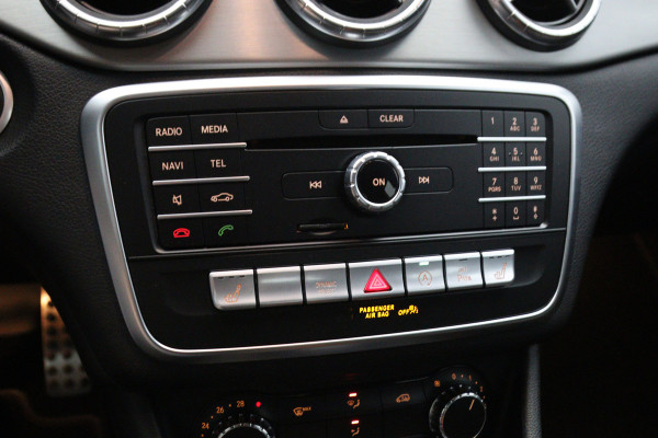 Mercedes-Benz CLA-Klasse 180 123 PK Automaat Ambition AMG-Line, Keyless, Navigatie