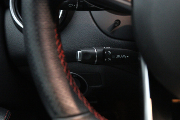 Mercedes-Benz CLA-Klasse 180 123 PK Automaat Ambition AMG-Line, Keyless, Navigatie