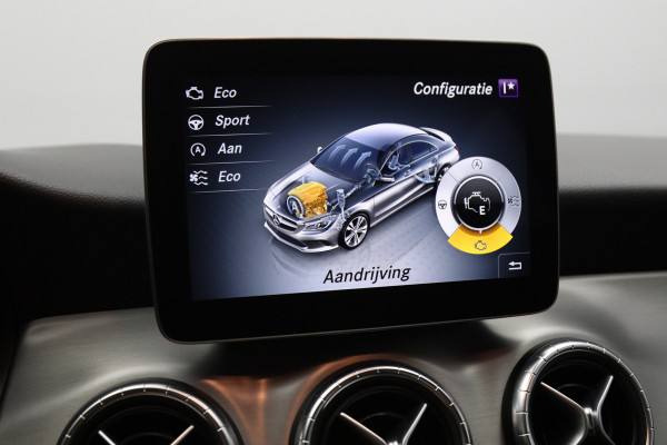 Mercedes-Benz CLA-Klasse 180 123 PK Automaat Ambition AMG-Line, Keyless, Navigatie