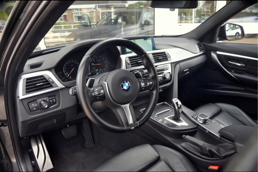BMW 3 Serie Touring 320i M-Sport Edition | Camera | 19 Inch | 67.000 km!