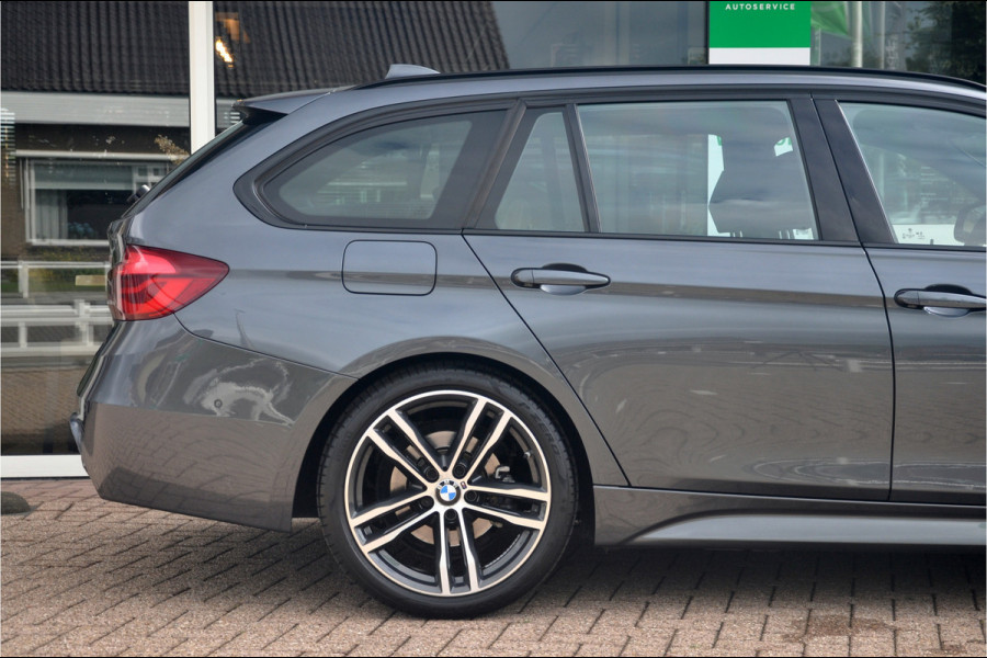 BMW 3 Serie Touring 320i M-Sport Edition | Camera | 19 Inch | 67.000 km!