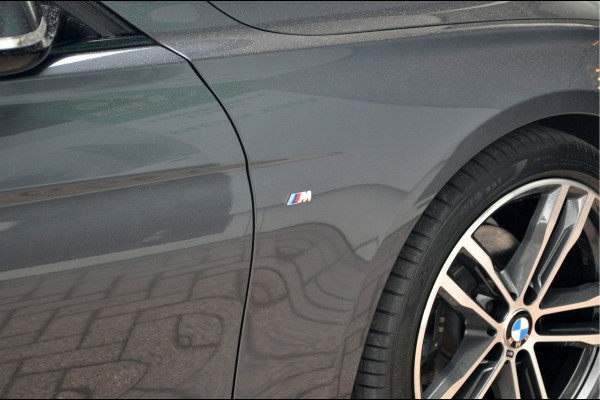 BMW 3 Serie Touring 320i M-Sport Edition | Camera | 19 Inch | 67.000 km!